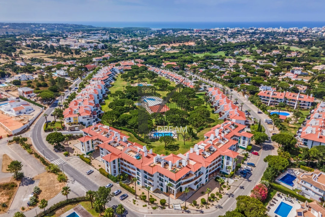 Apartamento T2 para Venda em Quarteira Foto 4
