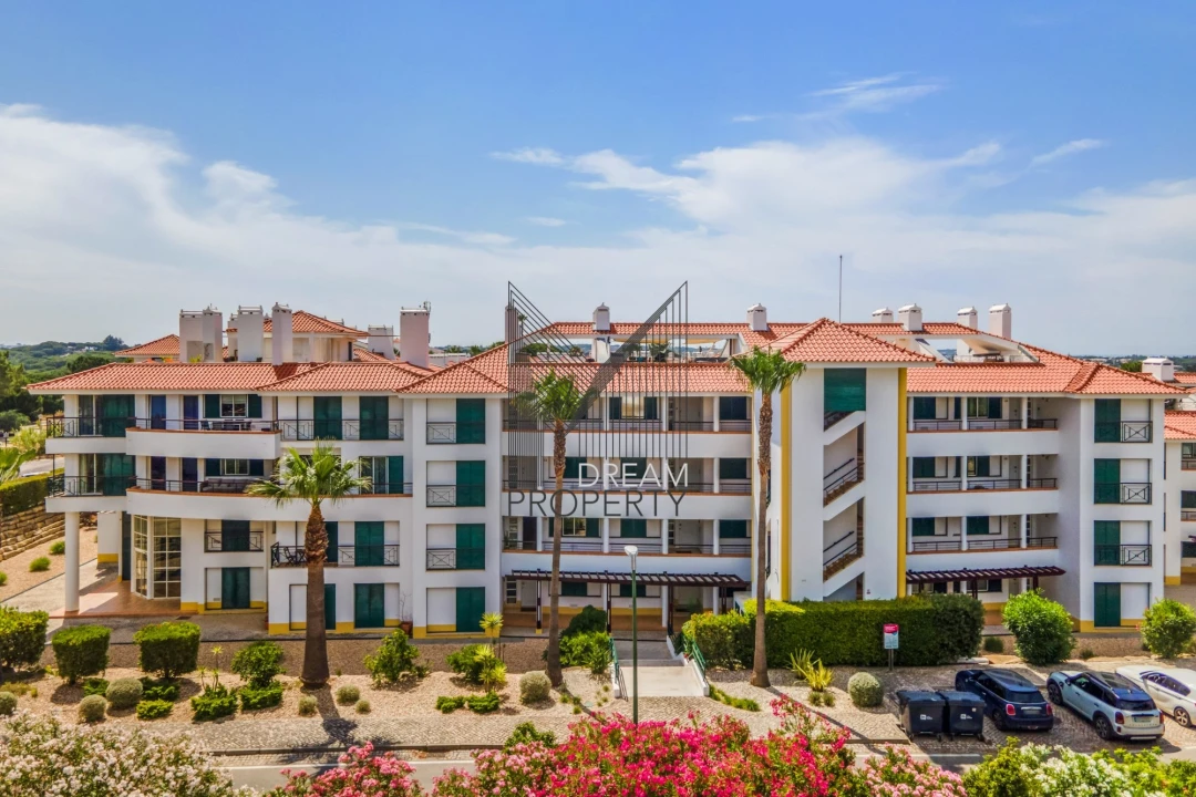 Apartamento T2 para Venda em Quarteira Foto 2