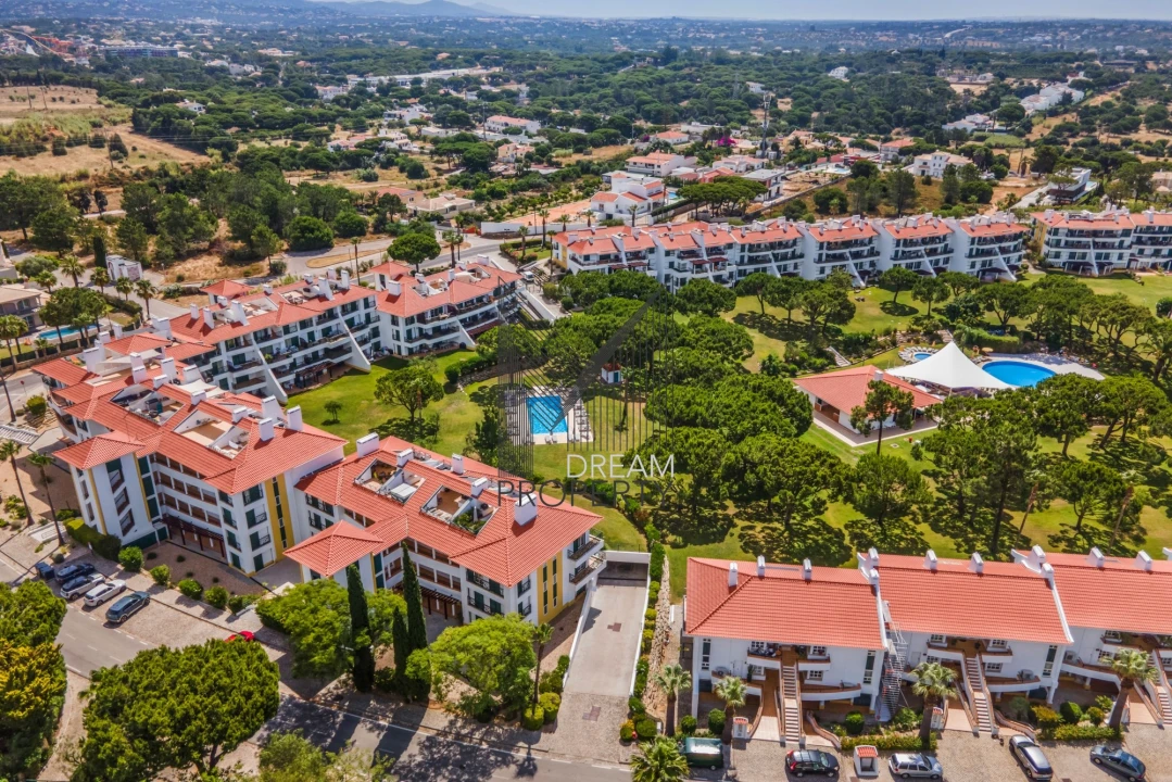 Apartamento T2 para Venda em Quarteira Foto 3