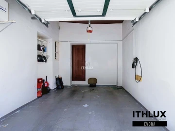 Moradia T4 para Venda em Évora (São Mamede, Sé, São Pedro e Santo Antão)
