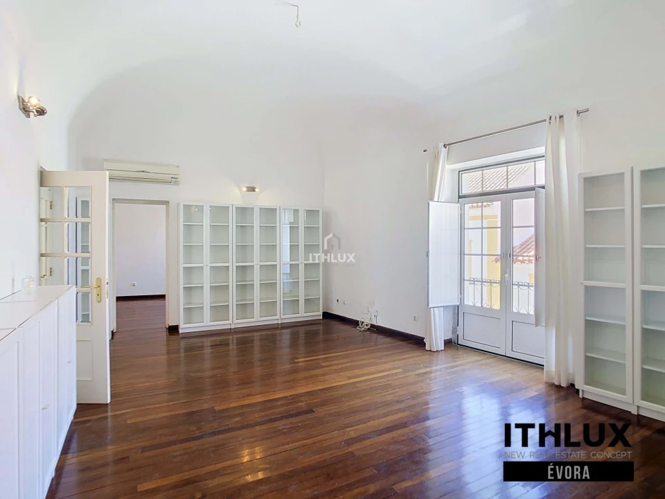 Moradia T4 para Venda em Évora (São Mamede, Sé, São Pedro e Santo Antão) Foto 10