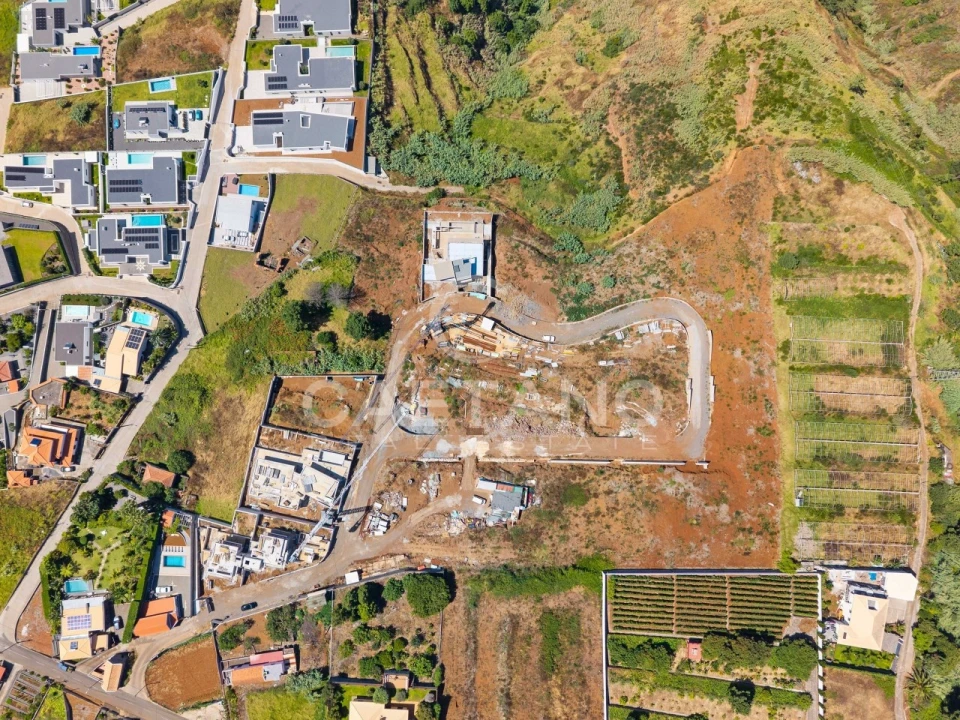 Moradia T3 para Venda em Prazeres Foto 5