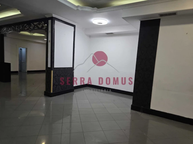 Loja para Arrendamento em Algueirão-Mem Martins Foto 8