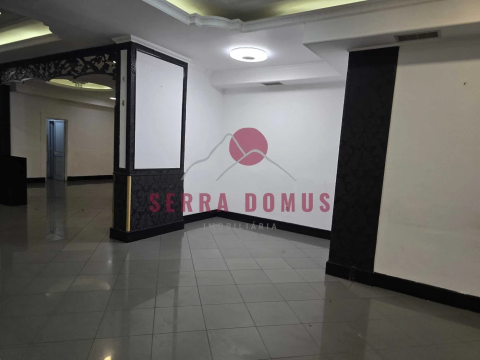 Loja para Arrendamento em Algueirão-Mem Martins Foto 8