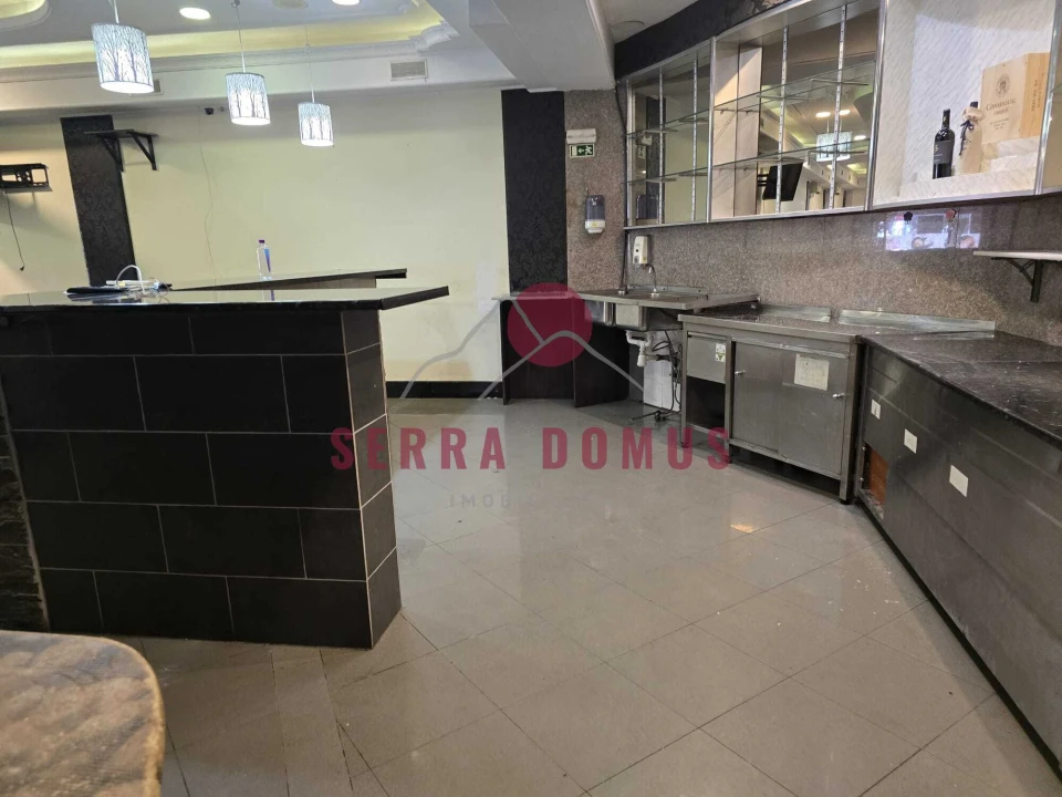 Loja para Arrendamento em Algueirão-Mem Martins Foto 17