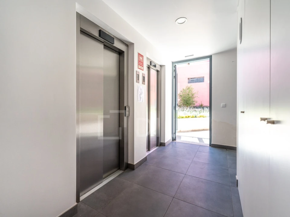 Apartamento T2 para Venda em Alcantara Foto 10