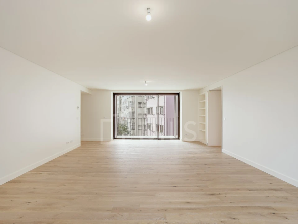 Apartamento T3 para Venda em Areeiro Foto 4