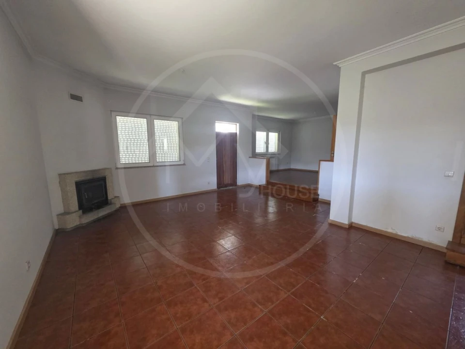 Moradia T4 para Venda em Nossa Senhora da Conceição, São Pedro e São Dinis Foto 5