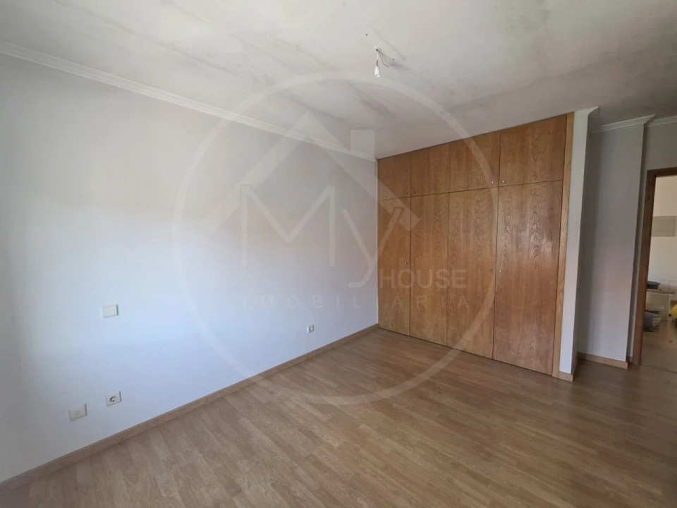 Moradia T4 para Venda em Nossa Senhora da Conceição, São Pedro e São Dinis Foto 13