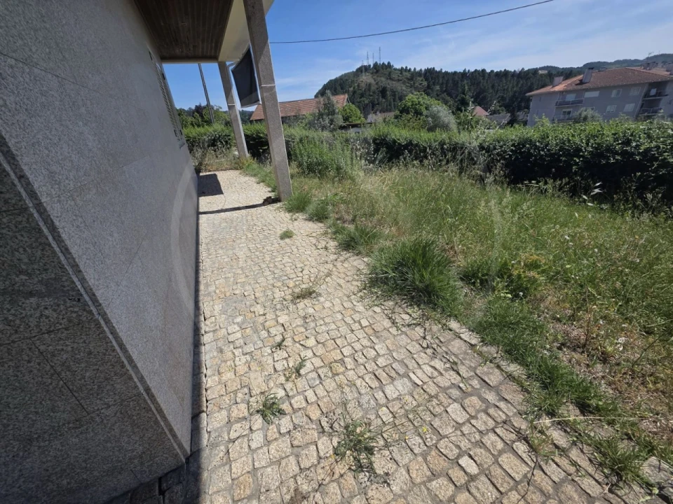 Moradia T4 para Venda em Nossa Senhora da Conceição, São Pedro e São Dinis Foto 19