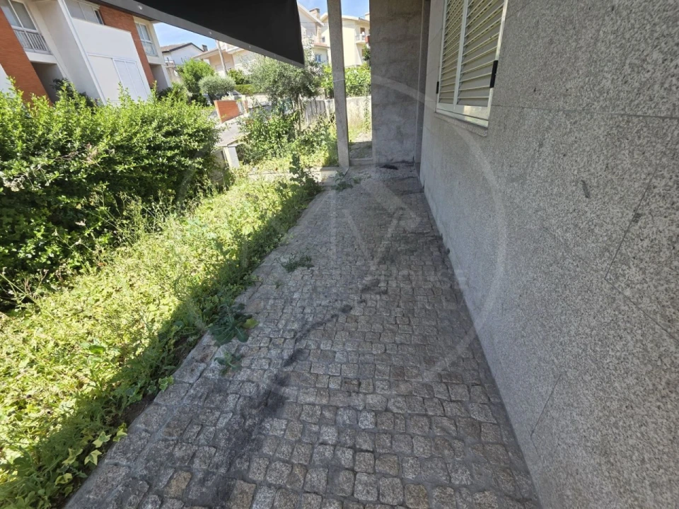 Moradia T4 para Venda em Nossa Senhora da Conceição, São Pedro e São Dinis Foto 22
