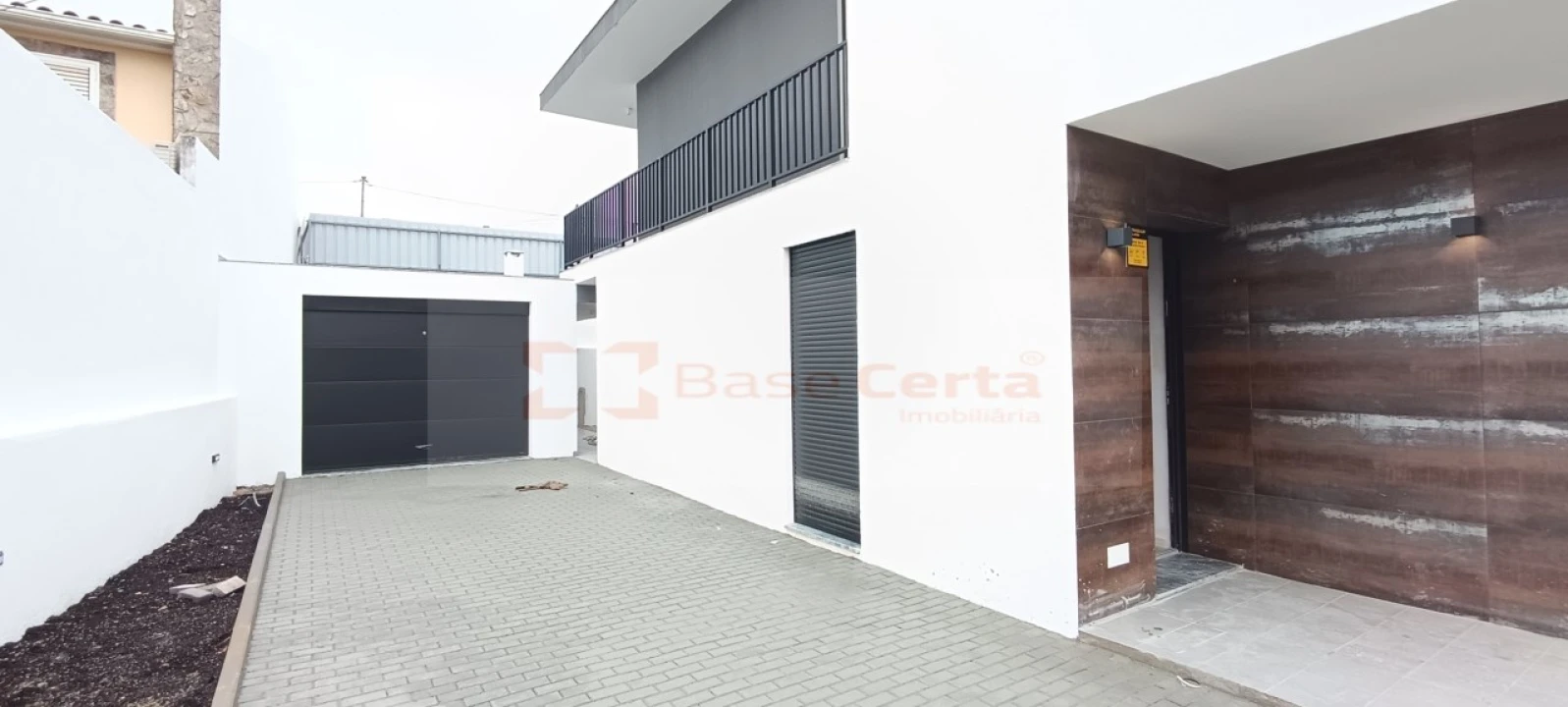 Moradia T5 para Venda em Santa Iria de Azoia, São João da Talha e Bobadela Foto 29