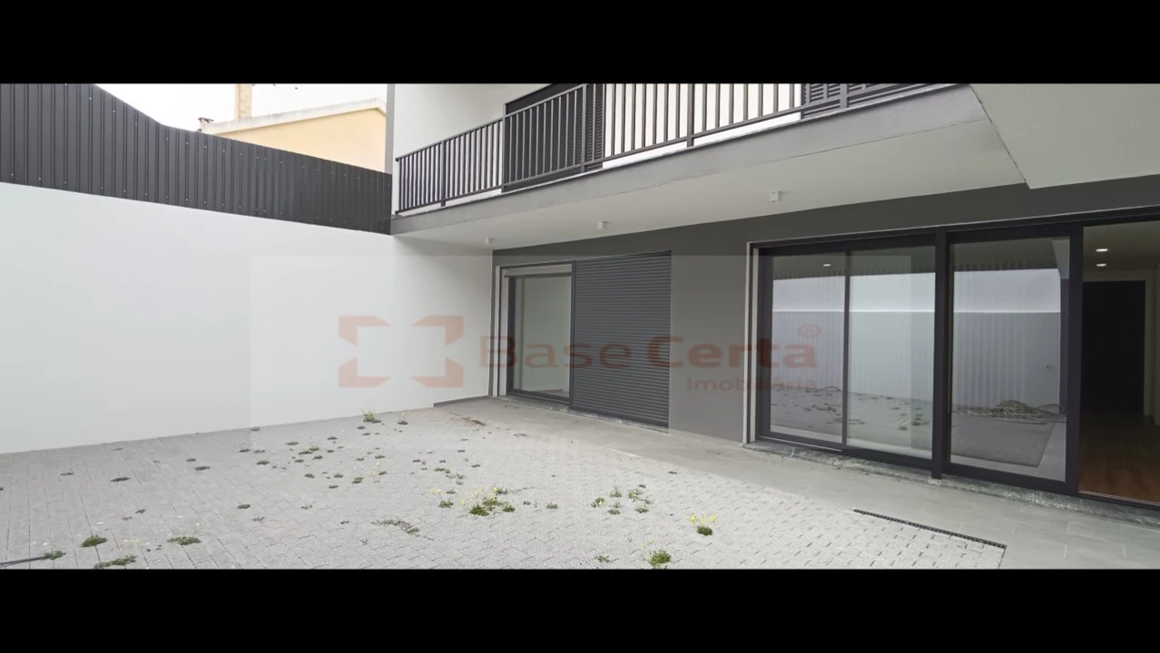 Moradia T5 para Venda em Santa Iria de Azoia, São João da Talha e Bobadela Foto 34