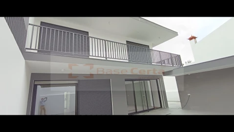 Moradia T5 para Venda em Santa Iria de Azoia, São João da Talha e Bobadela