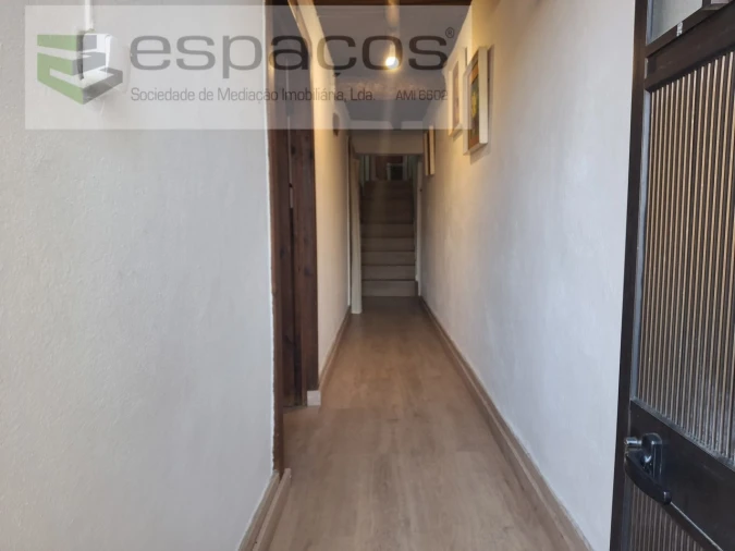 Moradia T2 para Venda em Telhado Foto 3
