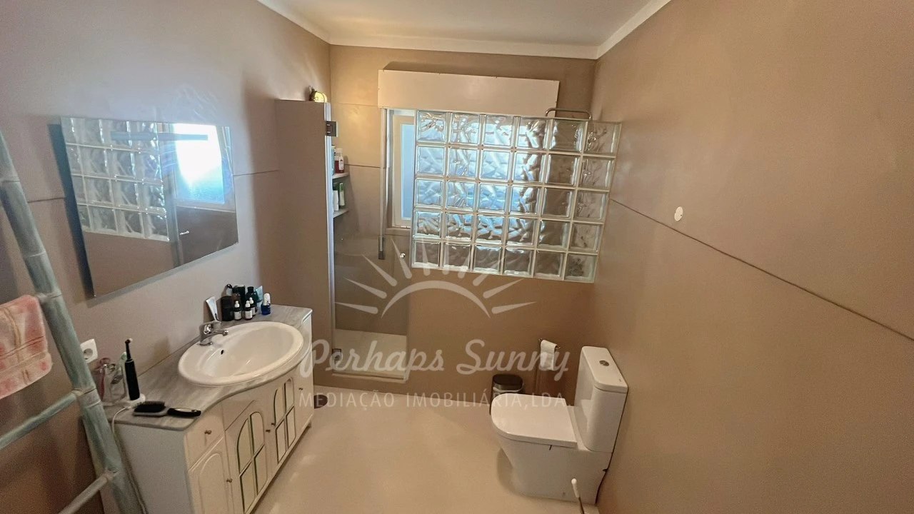 Moradia T4 para Venda em Carvalhal Foto 4