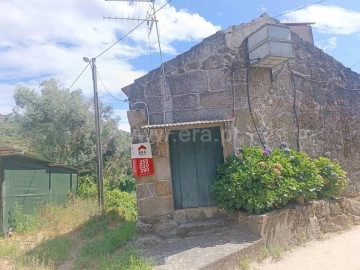 Moradia T1 para Venda em Gestaço