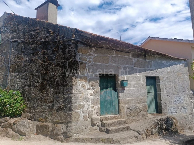 Moradia T1 para Venda em Gestaço Foto 9