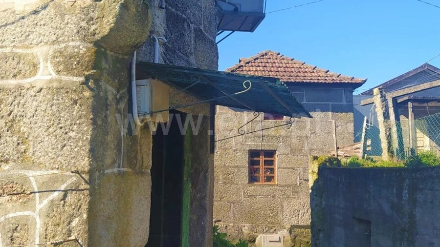 Moradia T1 para Venda em Gestaço