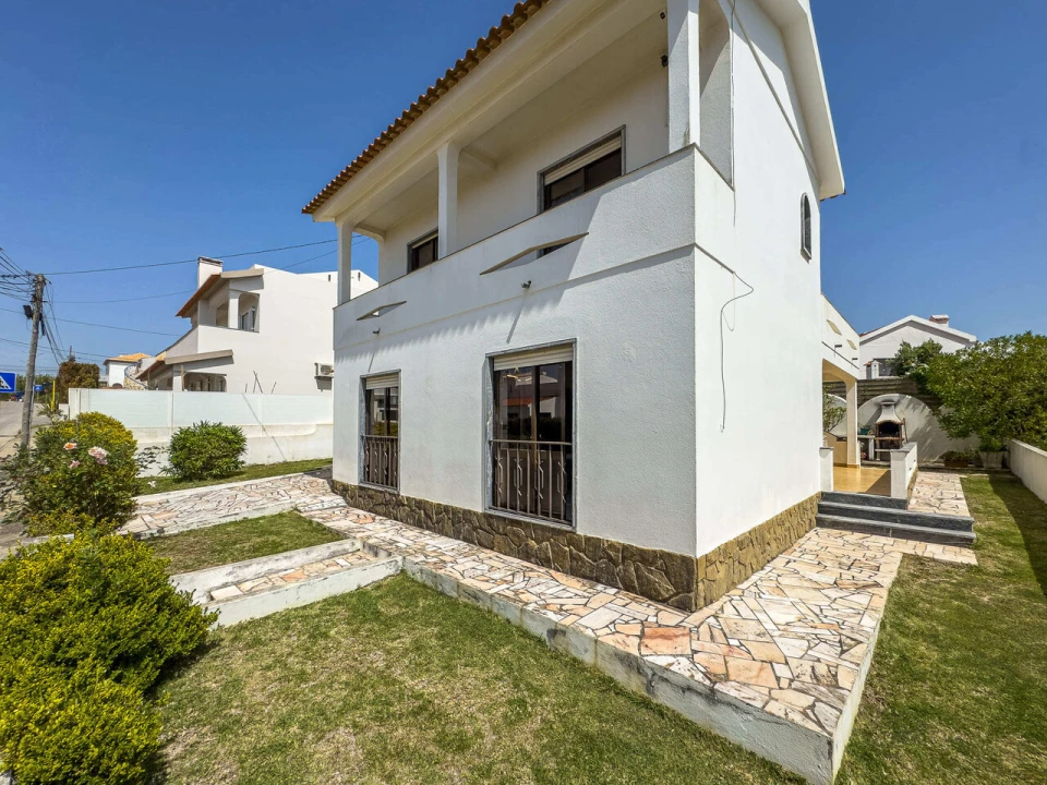 Moradia T3 para Venda em Ericeira Foto 10