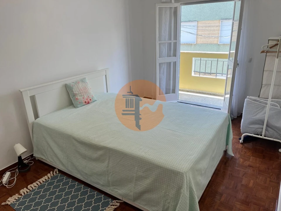 Apartamento T2 para Venda em Vila Real de Santo Antonio Foto 8