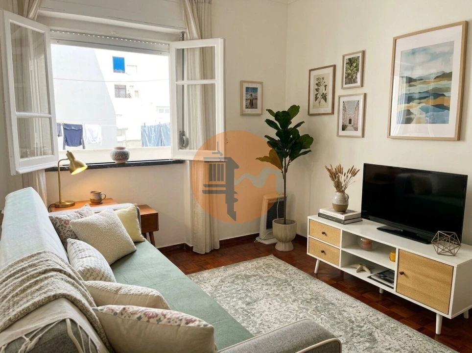 Apartamento T2 para Venda em Vila Real de Santo Antonio Foto 2