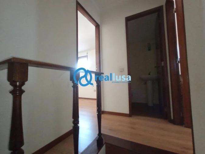 Apartamento T2 para Venda em Rio Tinto Foto 10