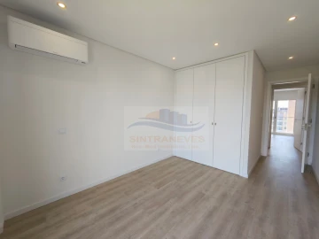 Apartamento T3 para Venda em Carcavelos e Parede