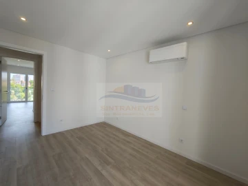 Apartamento T3 para Venda em Carcavelos e Parede