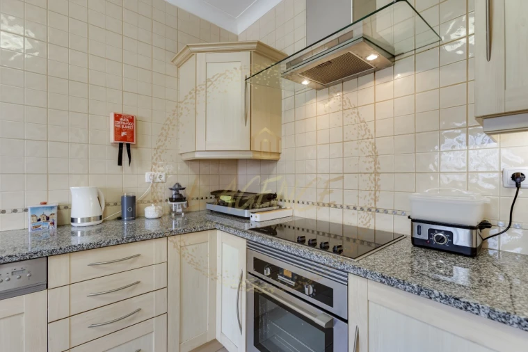 Quinta T2 para Venda em Budens Foto 13