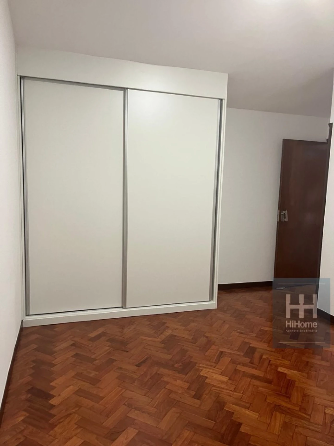Apartamento T2 para Venda em Funchal (Se) Foto 4