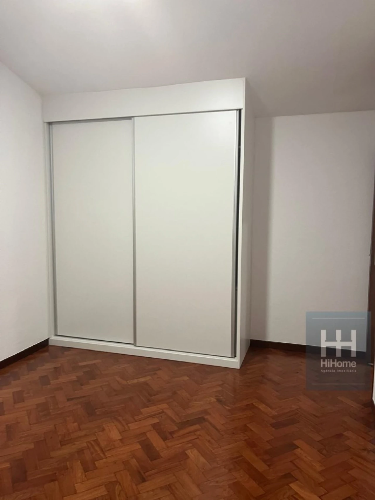 Apartamento T2 para Venda em Funchal (Se) Foto 5