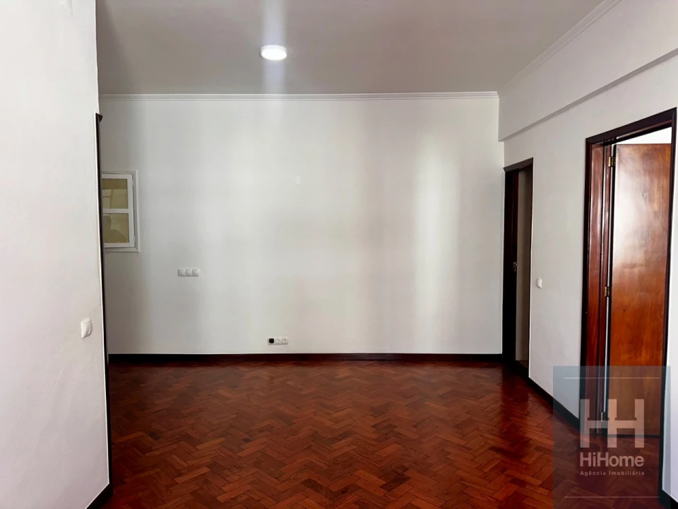Apartamento T2 para Venda em Funchal (Se) Foto 6