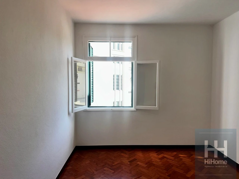 Apartamento T2 para Venda em Funchal (Se) Foto 7