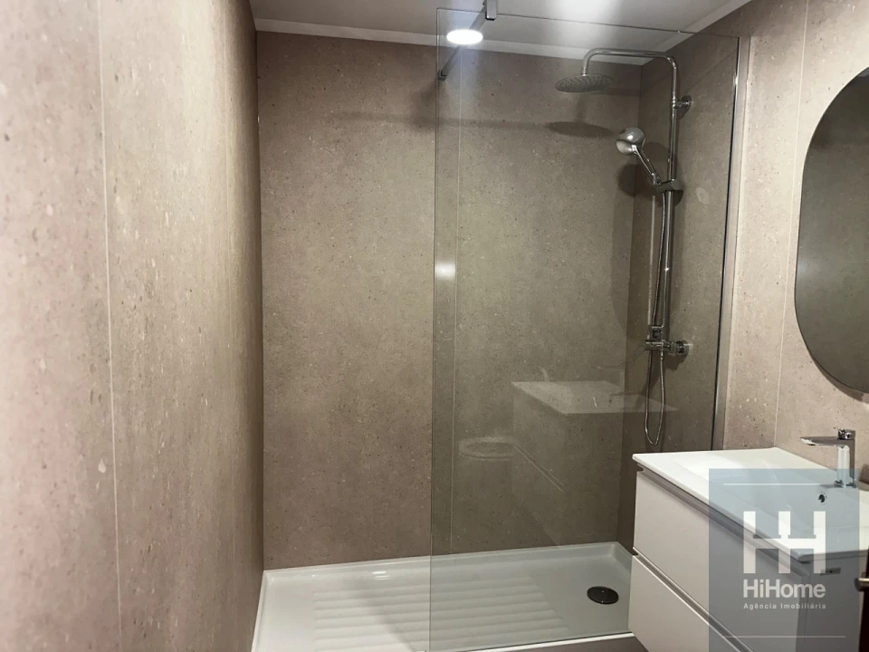 Apartamento T2 para Venda em Funchal (Se) Foto 9