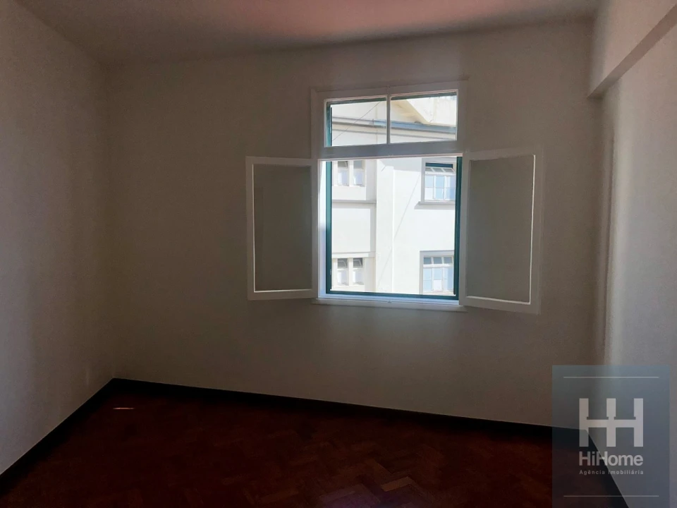 Apartamento T2 para Venda em Funchal (Se) Foto 10