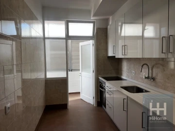 Apartamento T2 para Venda em Funchal (Se)