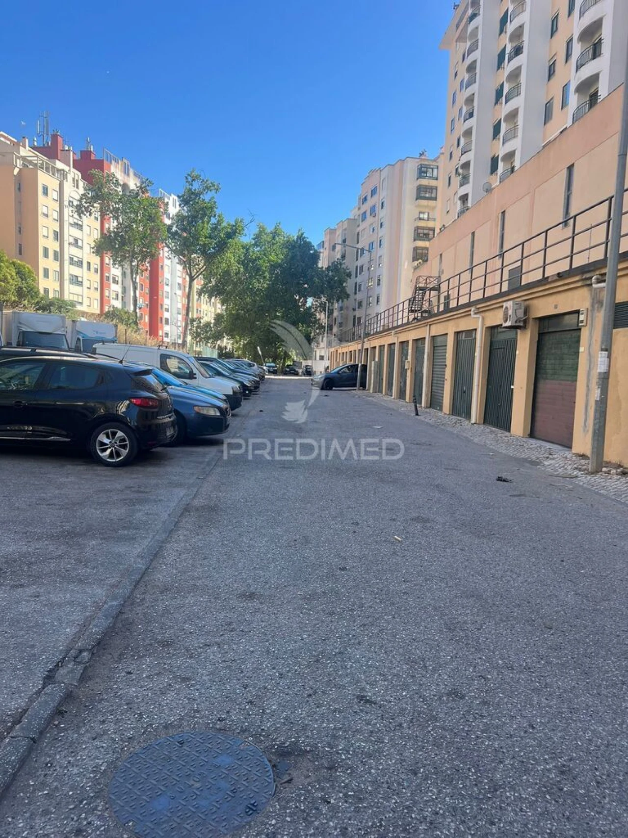 Armazém para Venda em Massamá e Monte Abraão Foto 5