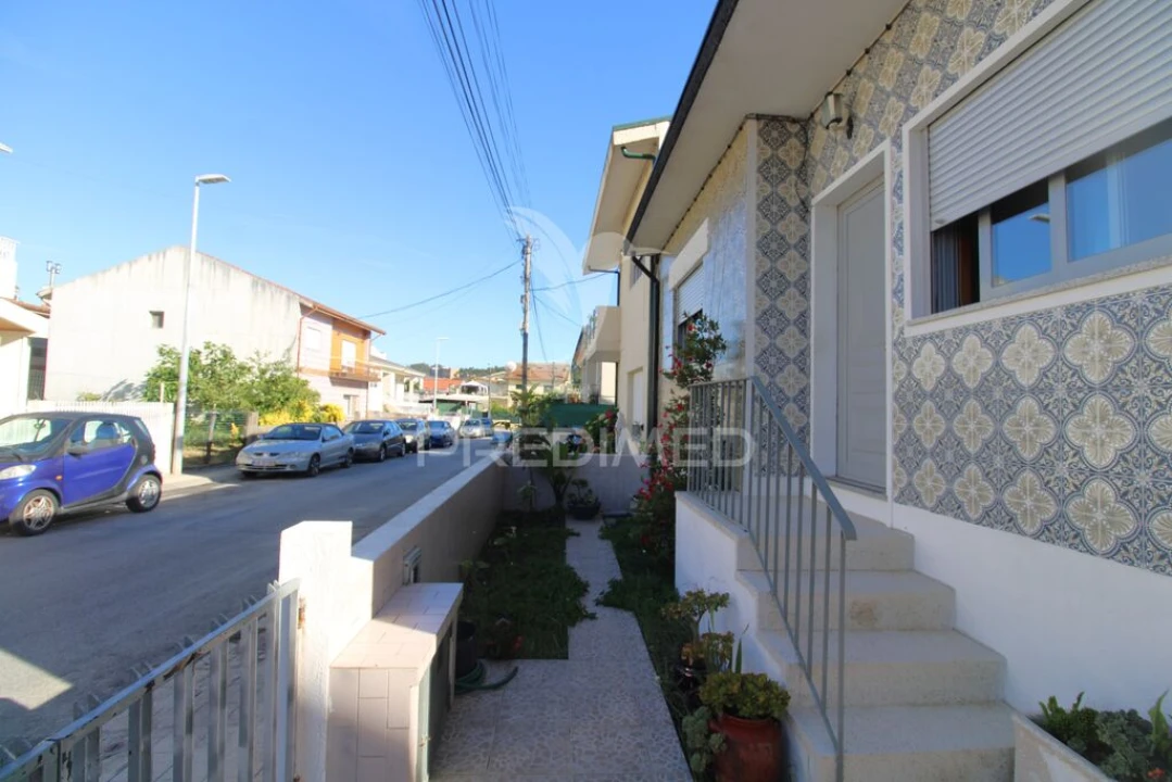 Moradia T4 para Venda em Ermesinde Foto 1