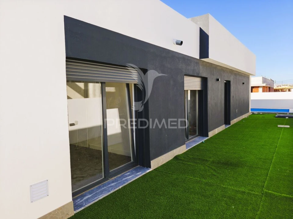 Moradia T3 para Venda em Azeitão (São Lourenço e São Simão) Foto 2