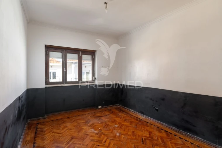 Moradia T6 para Venda em Camarate, Unhos e Apelação Foto 16