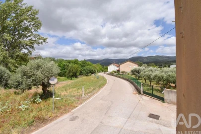 Moradia T4 para Venda em São Miguel, Santa Eufémia e Rabaçal