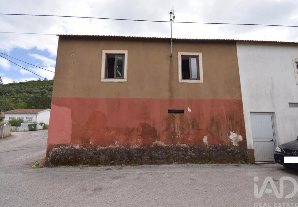 Moradia T4 para Venda em São Miguel, Santa Eufémia e Rabaçal Foto 2