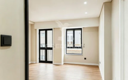 Apartamento T1 para Venda em Lordelo do Ouro e Massarelos