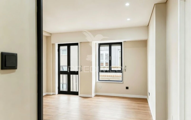 Apartamento T1 para Venda em Lordelo do Ouro e Massarelos Foto 3