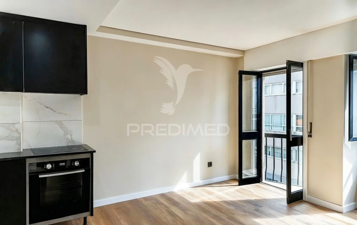 Apartamento T1 para Venda em Lordelo do Ouro e Massarelos Foto 5