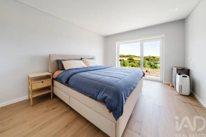 Apartamento T4 para Venda em Nossa Senhora do Pópulo, Coto e São Gregório