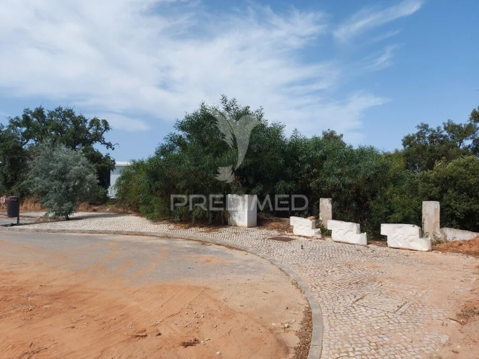 Moradia T3 para Venda em Albufeira e Olhos de Água Foto 2