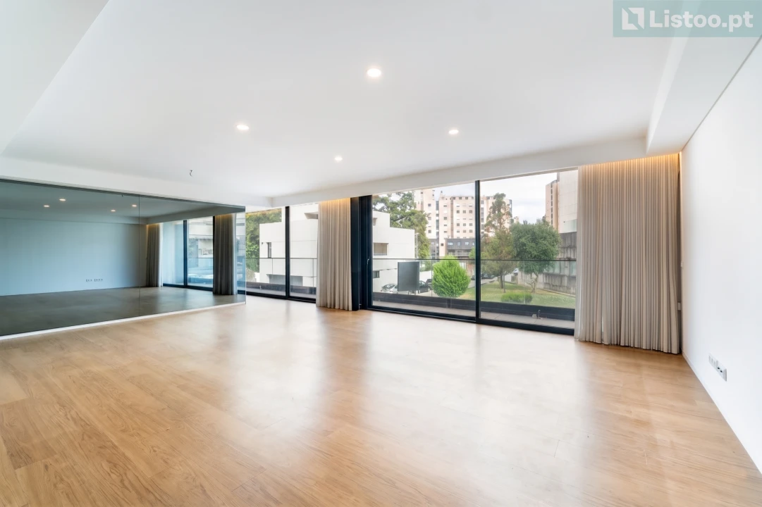 Apartamento T3 para Venda em Ramalde Foto 3