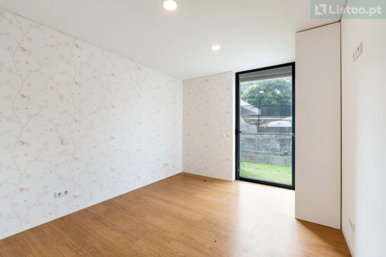 Apartamento T3 para Venda em Ramalde Foto 17